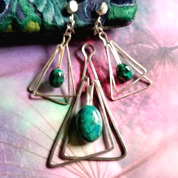 Vintage Jewelry - Vintage Chrysoccola set earrings pendant silver tone gemstone green